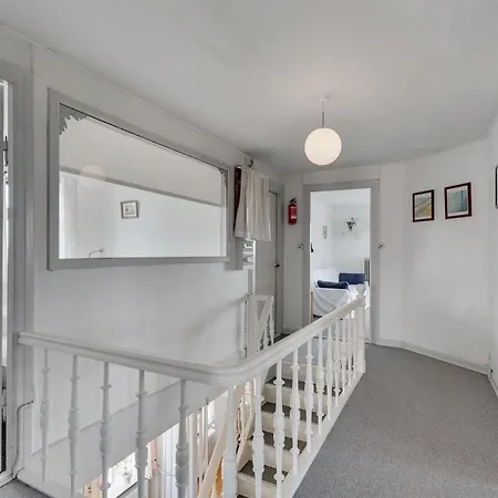 Hébergement de vacances Dvonta - 170m From The Sea By Interhome