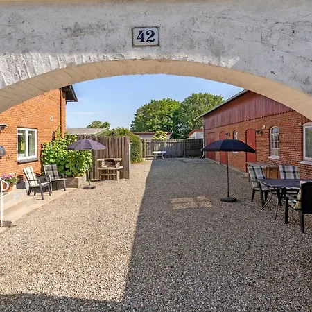 Dvonta - 170m From The Sea By Interhome Tranekær