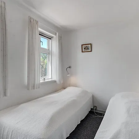 Vakantiehuis Dvonta - 170m From The Sea By Interhome Tranekær